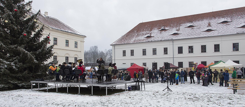 Vánoční vystoupení na Jarmarku Rosice 14. 12. 2019 (HO)